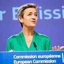 EU fines Daimler, VW EUR 875m for colluding on emissions cleaning