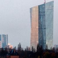 ECB opens new HQ under heavy police presence