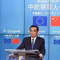 Chinese premier urges Greece to stay in euro