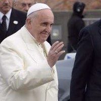 Pope backs Greeks in euro crisis, says human dignity vital