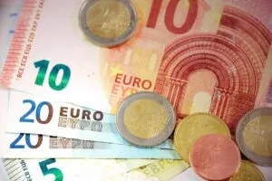 Euro facts and figures Euro notes and coins - Photo by Pixabay
