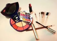 cosmetics - Photo CC BY-SA 3.0 Censure for EU Commission over endocrine disruptors