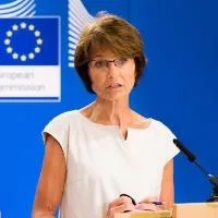 EU defends Greek deficit statistics