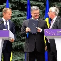 Tusk - Porochenko - Juncker - Photo EC Tusk cements EU-Ukraine partnership, urges unity
