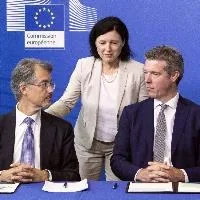 Barbagallo - Krawczyk - Jourova - Waterworth - Dufour- Photo EC Online markeplaces sign EU pledge on product safety
