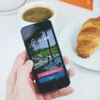 Brussels reaches data-sharing agreement with Airbnb, Booking on short-term lets Brussels reaches data-sharing agreement with Airbnb, Booking on short-term lets
