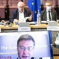China - EU trade talks Photo EC EU looks to improve trade & investment relations with China