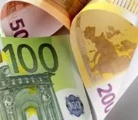 Euro - Photo © sergign - Fotolia EU issues EUR 6 bn green bond, 2.5 bn for Ukraine
