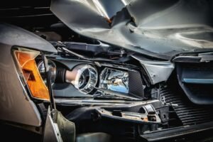 Car crash - Photo by Clark Van Der Beken on Unsplash