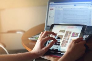 Digitalisation ipad - Image by fancycrave1 from Pixabay