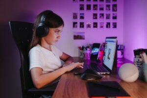 Internet safety children - Photo by Jonathan Borba on Pexels
