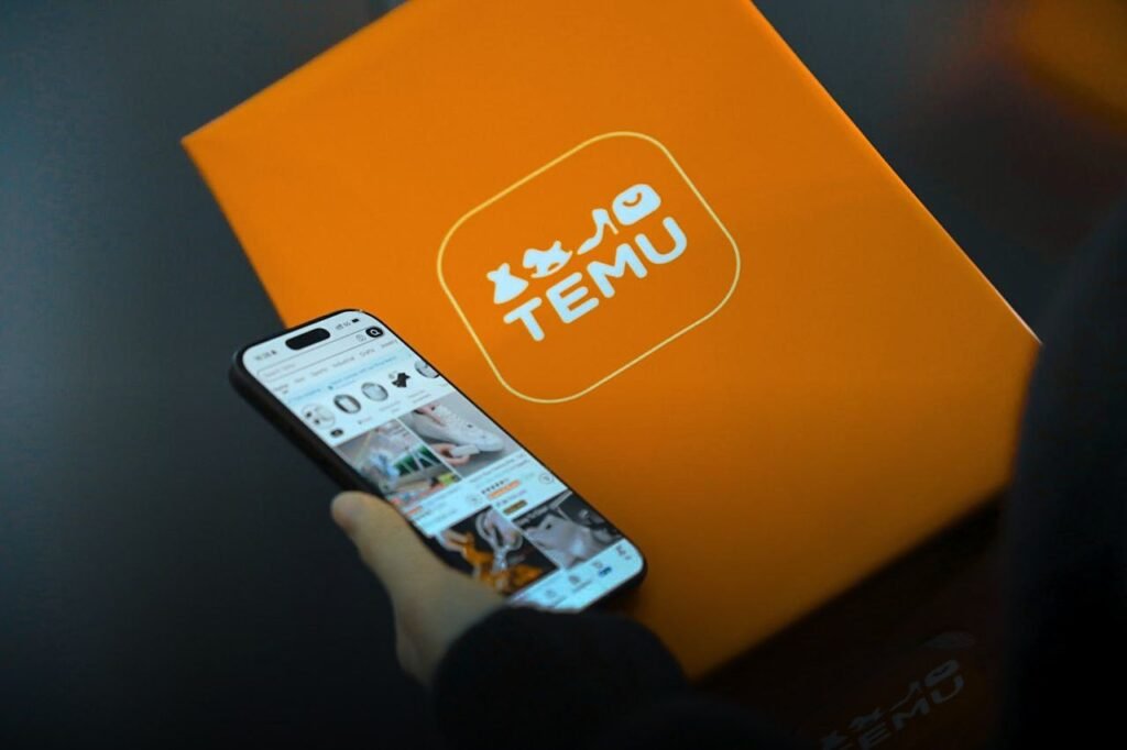 Temu - Photo by V H on Pexels