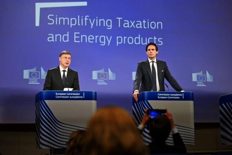 Dombrovskis - Hoekstra - Photo © European Union 2026