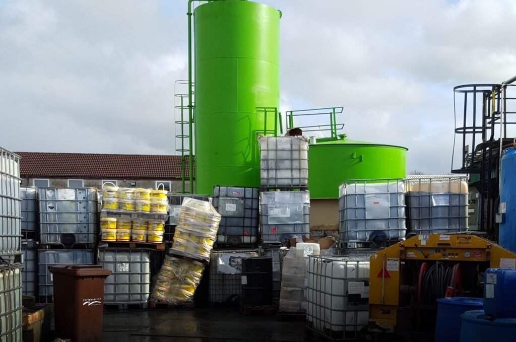Hazardous chemicals - Image by Dawn99 from Pixabay