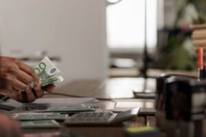 Bribery corruption - Photo by Pavel Danilyuk on Pexels