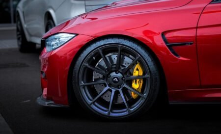 Car brakes - Image by Toby Parsons from Pixabay