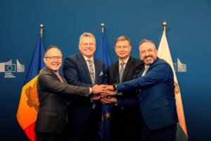 Espot - Šefčovič - Dombrovskis - Beccari Photo © European Union 2026
